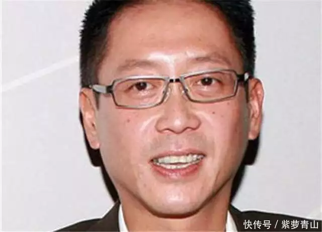 爷爷给侄子留下200亿财产,但每月只能领10万,全部领完需1.6一万年女子持证时从房管局走出来,男子急着结婚上前搭话:做我老婆吧(图14) 爷爷给侄子留下200亿财产,但每月只能领10万,全部领完需1.6一万年女子持证时从房管局走出来,男子急着结婚上前搭话:做我老婆吧(图14)