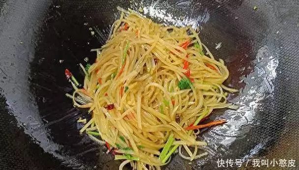 酸辣土豆丝（酸辣土豆丝用什么醋好吃） 第9张