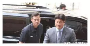 豪门长子的悲哀:瞒着父母隐婚连生两子,妻子带着小儿子烧炭自尽为什么排骨焯水后变得又腥又柴?问了大厨才知道,原来是用错水了 豪门长子的悲哀:瞒着父母隐婚连生两子,妻子带着小儿子烧炭自尽为什么排骨焯水后变得又腥又柴?问了大厨才知道,原来是用错水了