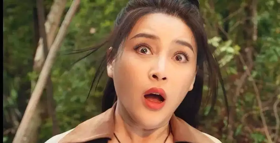 网大明星赵奕欢徐冬冬甘婷婷：性感烂片三巨头，观众直呼不如露肉浙江考生提前15分钟交卷，笑称“高考太简单”，后来考了多少分？