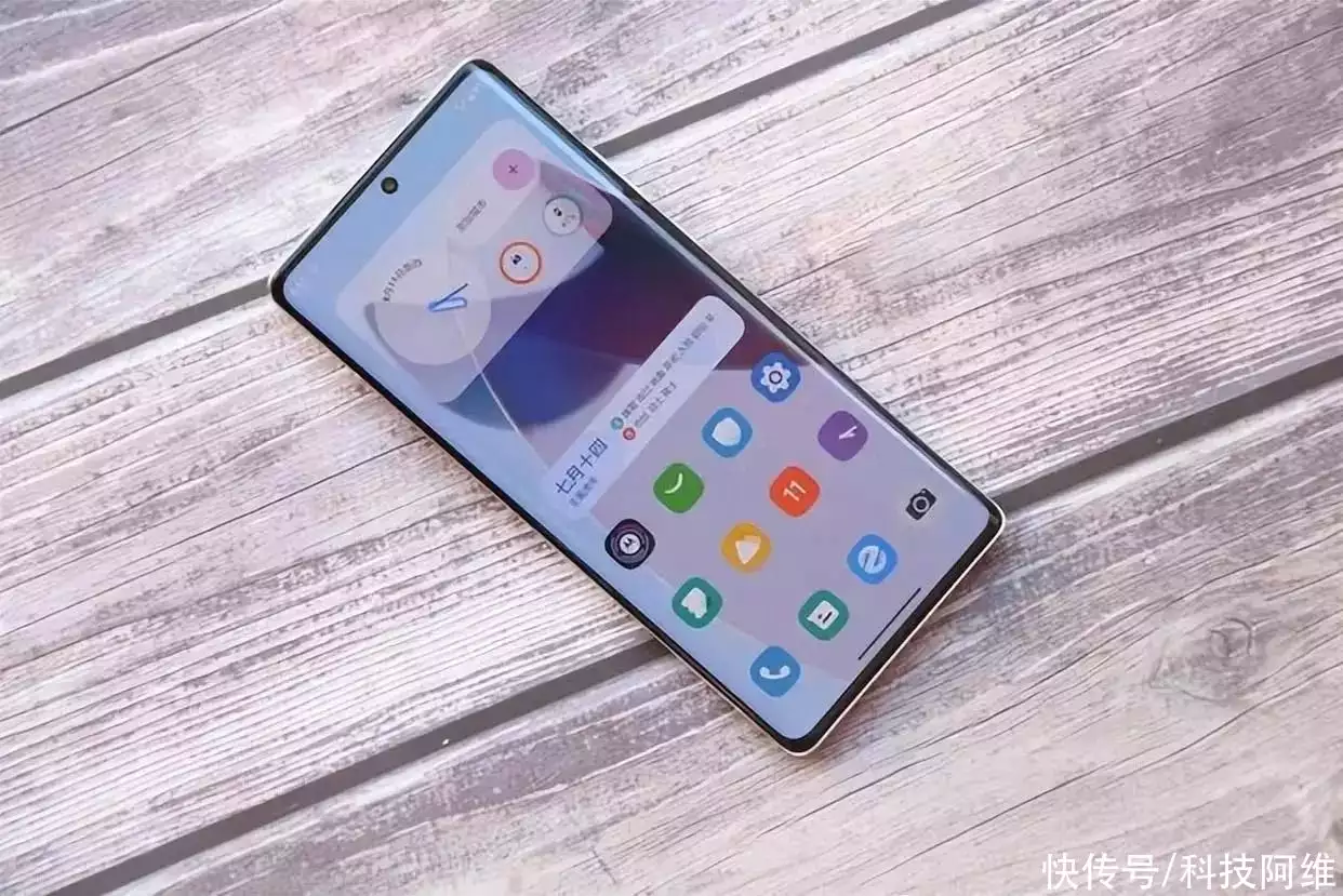 12gb十512gb（从4499元升至2999元，12GB+512GB+125W，从高端市场升至中低端市场娱乐圈的“不伦”，祸害了多少女明星？）奔走相告，