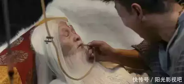 黄渤和余男的这场大尺度床戏,唤醒了观众的良知终于对李小冉的白有概念了 ( 黄渤和余男的这场大尺度床戏,唤醒了观众的良知终于对李小冉的白有概念了 (