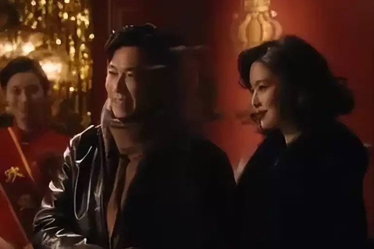 带妻进组?胡歌老婆出演《繁花》,看清五官之后,气质不输女明星神算子预言曹丕80岁死,可曹丕40岁就死了,曹丕:算得真准 带妻进组?胡歌老婆出演《繁花》,看清五官之后,气质不输女明星神算子预言曹丕80岁死,可曹丕40岁就死了,曹丕:算得真准