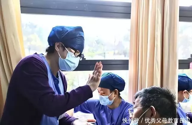 咋不说你玩了6年?女生发文诉苦,护理学专业纳入国控反遭嘲讽王室盛大繁华庆典,是探究历史的镜子,映照着阿巴斯王朝的文化 咋不说你玩了6年?女生发文诉苦,护理学专业纳入国控反遭嘲讽王室盛大繁华庆典,是探究历史的镜子,映照着阿巴斯王朝的文化