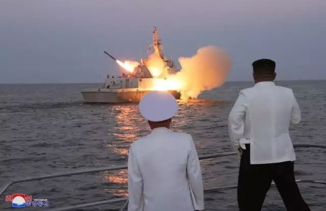 North Korea announced that Kim Jong -un inspected the naval launch training training, and the Japanese and Korean media speculated： In response to the US and South Korea exercises？Broadcast article