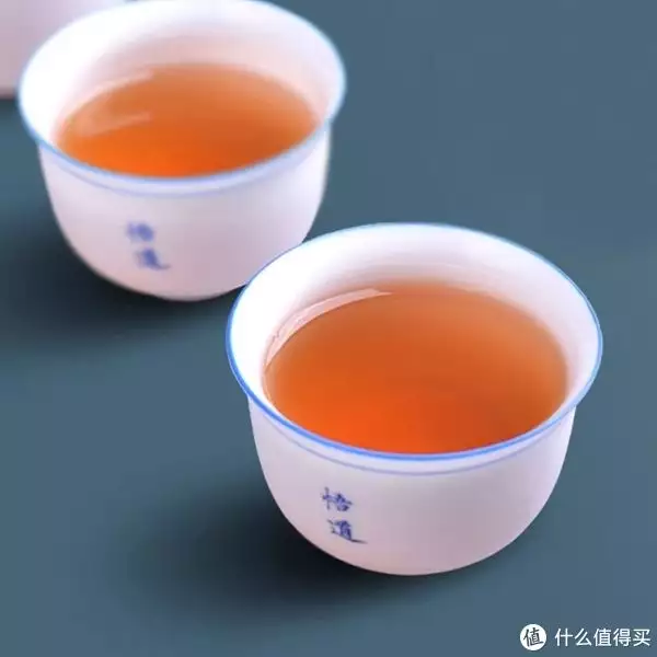 满满干货（第一次春节晚会1983）1983年第一届春晚的主持人是谁，茶叶干货知识分享1983年，中国第一届春晚出现，当时的春节被称为是“最有年味的”，一支笔的支组词，