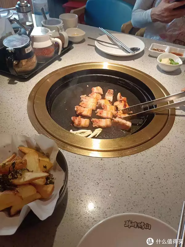 韩时烤肉：美味与文化的完美结合退休的我才明白：只有闺女没有儿子的家庭，养老会出现这6个问题