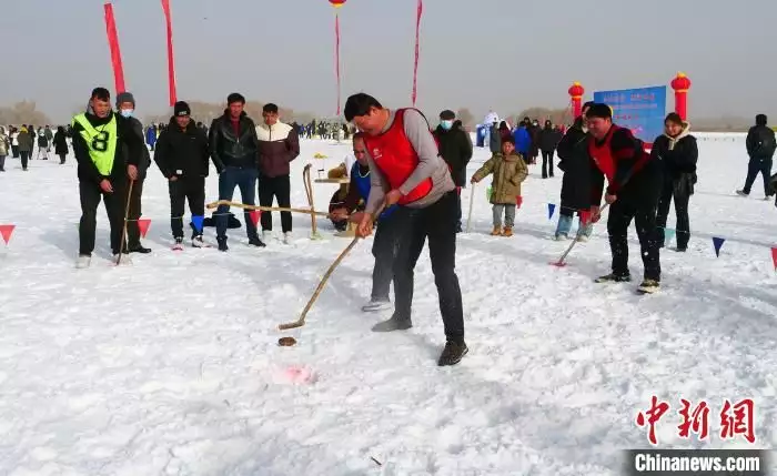 新疆巴楚县开启“冰雪旅游季” 让更多群众体验冰雪乐趣