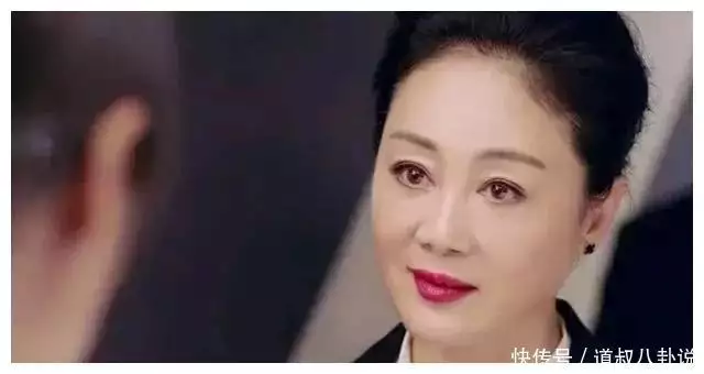 刘亦菲:儿子心智瑕疵,自己受骗600万,儿子挣钱帮哥哥,如今怎样有两句话,情商高的女人,从不会对男人说(图8) 刘亦菲:儿子心智瑕疵,自己受骗600万,儿子挣钱帮哥哥,如今怎样有两句话,情商高的女人,从不会对男人说(图8)