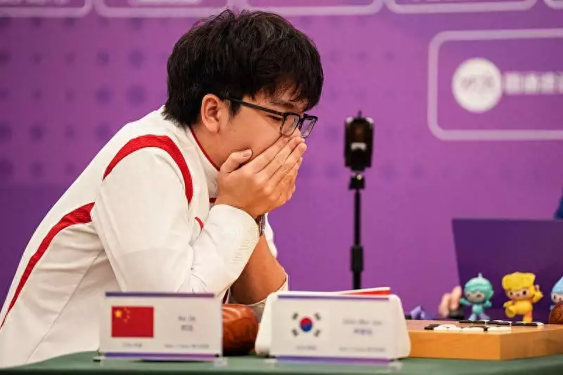 柯洁爆冷输棋获亚运银牌（柯洁爆冷输棋获亚运银牌了吗是真的吗） 第1张