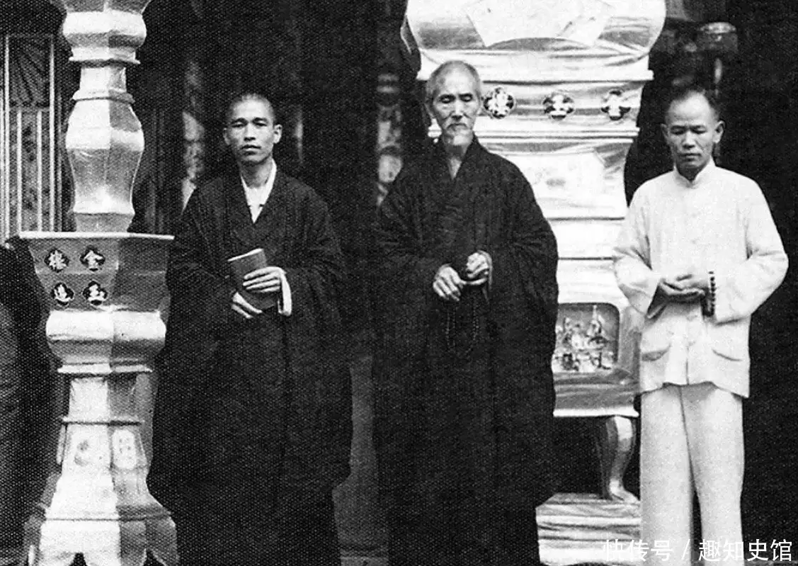 传奇人物海灯法师，如何会跌落神坛？一位故人道出真相看完亮剑原著才恍然大悟：为何孔捷能入朝作战，李云龙丁伟却不行