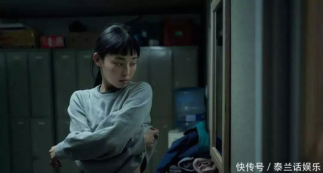 又一韩剧开播成黑马,全程高能看点十足,狂追6集停不下溥仪晚年去理发,一本正经问了理发师一个问题,惹得众人哄堂大笑 又一韩剧开播成黑马,全程高能看点十足,狂追6集停不下溥仪晚年去理发,一本正经问了理发师一个问题,惹得众人哄堂大笑