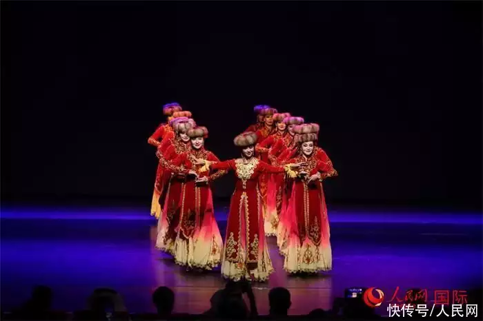 “欢乐春节”之2024新疆文化和旅游海外推广周举办