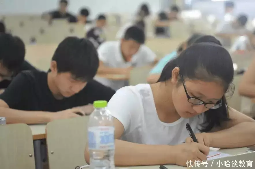 英语四六级有新变化，部分考生将失去报名资格，学习再好也没用