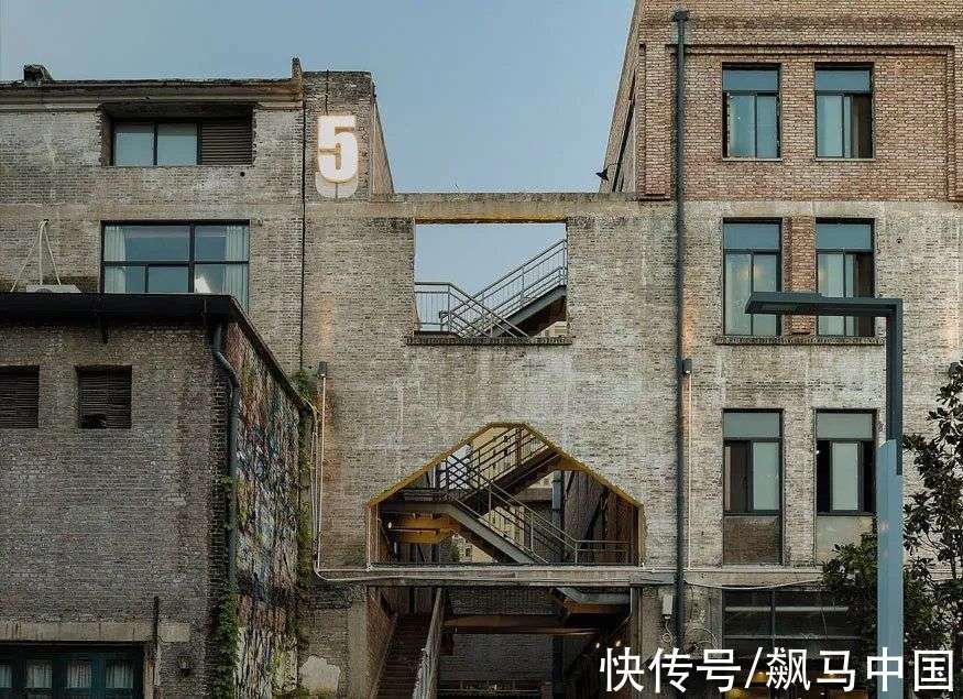西安老钢厂的蜕变与新生：从工业遗存到创意产业园_【快资讯】