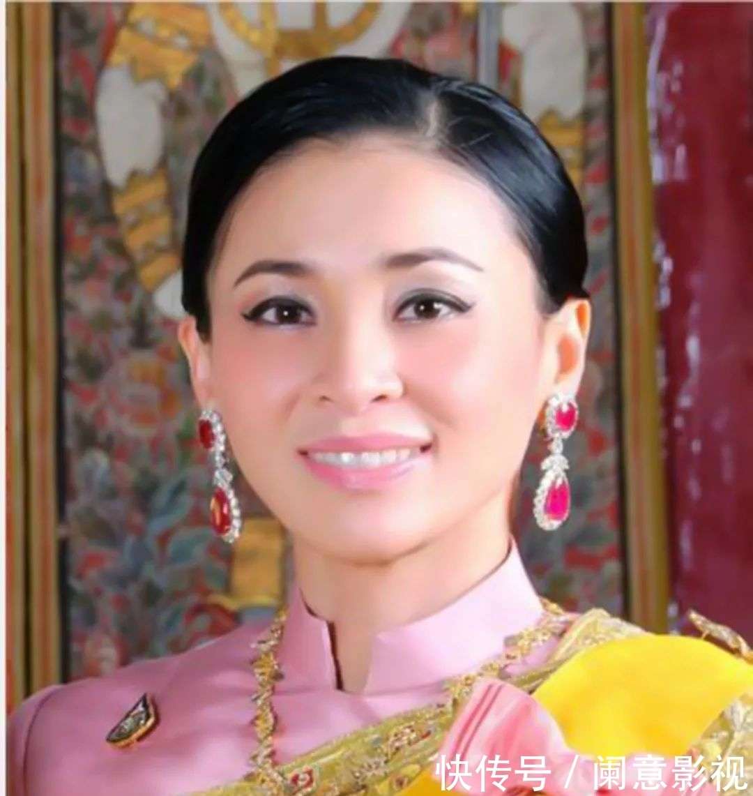 泰王对王后和贵妃是冰火两重天,致使苏提达寂寞,诗妮娜想入非非_【快资讯】