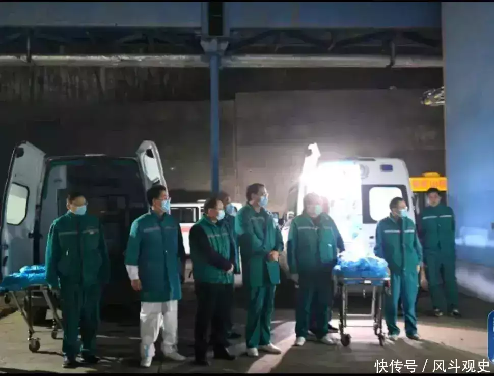 河南平顶山煤炭矿难，如何敲响安全生产警钟？62年毛岸青回湖南祭拜母亲，欲下跪遭妻子制止，顿时明白妻子用意