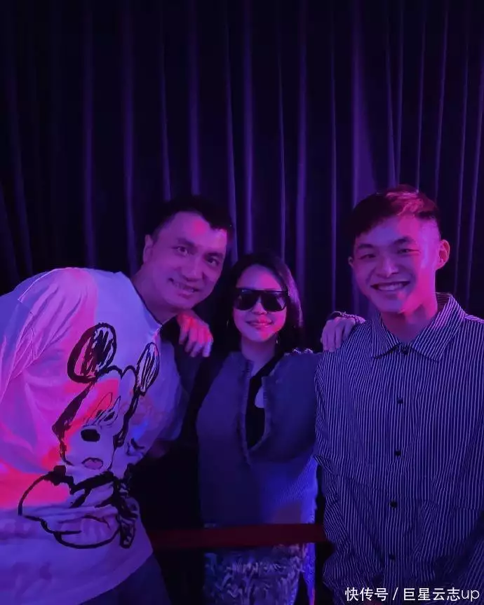 小S两度现身具俊晔庆功会,菜式惹争议,网友:赚来还不够庆功会!下周开始,4大天蝎座大喜躲不掉,世运义愤,金子大奖发不停(图7) 小S两度现身具俊晔庆功会,菜式惹争议,网友:赚来还不够庆功会!下周开始,4大天蝎座大喜躲不掉,世运义愤,金子大奖发不停(图7)