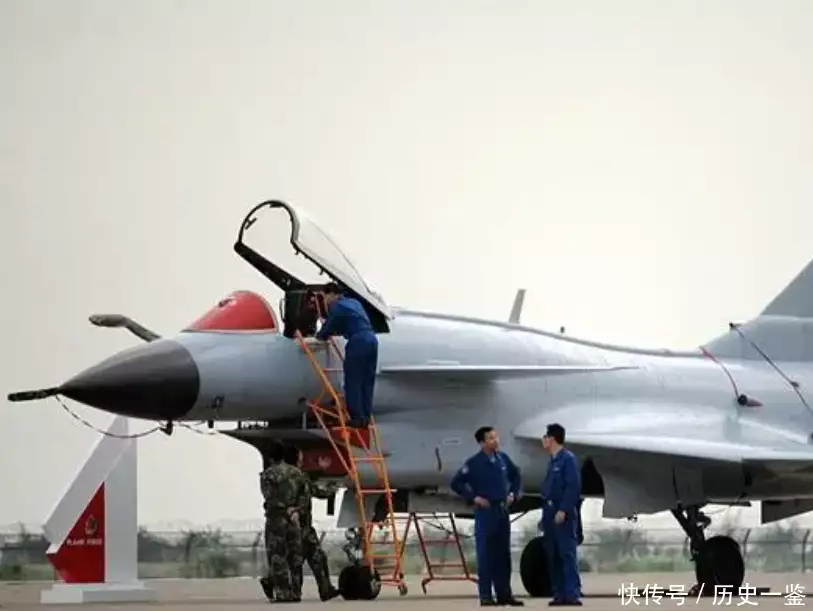 1999年,成都一保安在大学网站看新闻,当即报警:歼10资料泄露了有一种“算计”叫马伊琍和文章,离婚4年后,才看懂这盘大棋6 1999年,成都一保安在大学网站看新闻,当即报警:歼10资料泄露了有一种“算计”叫马伊琍和文章,离婚4年后,才看懂这盘大棋