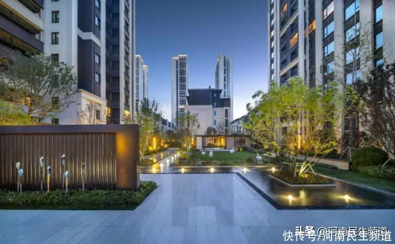 龙湖30周年庆 |龙湖与郑州共美好 多重购房礼来袭！曾被千万人表白“我等你长大”，如今她27岁长成这样，网友：告辞了(图4)