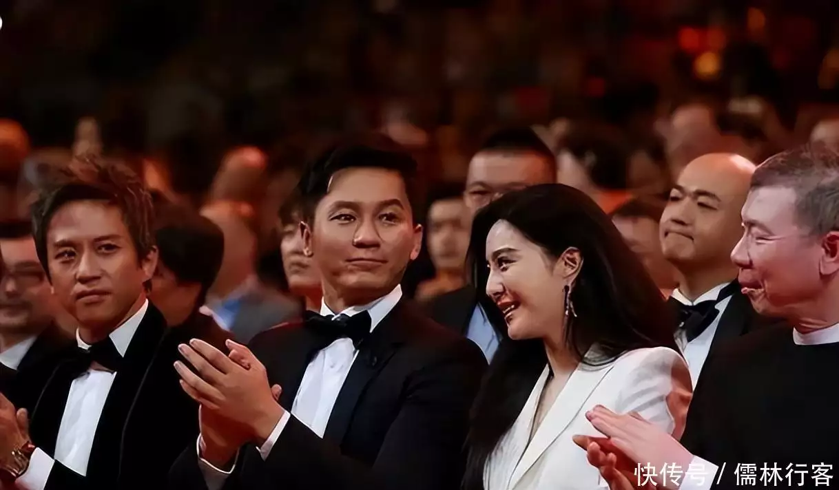 冯小刚怒骂李晨“滚出娱乐圈”,李晨则霸气回怼让冯小刚哑口无言高级外星文明到底在哪?人类可能生活在他们创造的虚拟世界里! 冯小刚怒骂李晨“滚出娱乐圈”,李晨则霸气回怼让冯小刚哑口无言高级外星文明到底在哪?人类可能生活在他们创造的虚拟世界里!