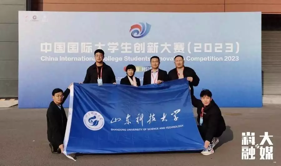 金奖！山东科技大学实现新的突破！小学生作文《爸妈半夜的隐秘》，画面感太强，老师看后忍不住了