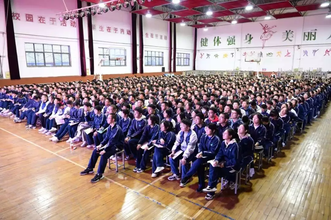 忻州实验中学举办冲刺高考科学备考及规范答题指导讲座消失的“中国首善”,曾高调捐款20亿,如今却被拍到在老家种田