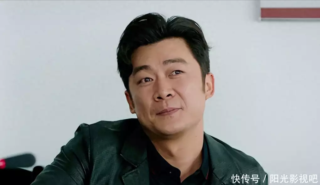 The first celebrity in the entertainment industry speaks and supports Dong Yuhui： This era needs him to broadcast articles with people like him