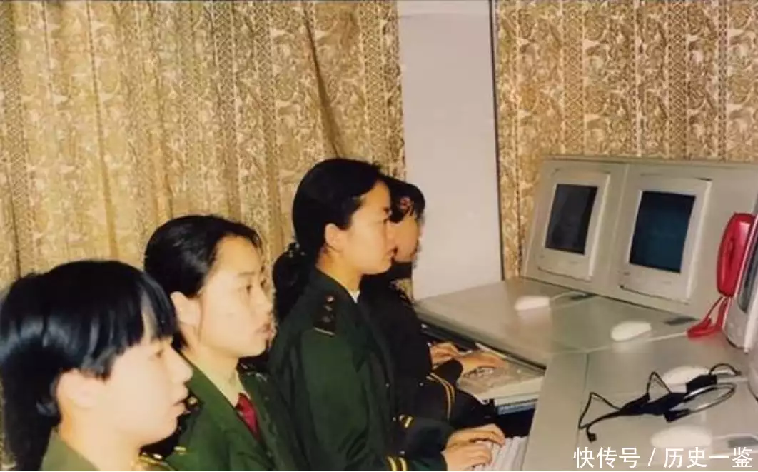 1999年,成都一保安在大学网站看新闻,当即报警:歼10资料泄露了有一种“算计”叫马伊琍和文章,离婚4年后,才看懂这盘大棋5 1999年,成都一保安在大学网站看新闻,当即报警:歼10资料泄露了有一种“算计”叫马伊琍和文章,离婚4年后,才看懂这盘大棋