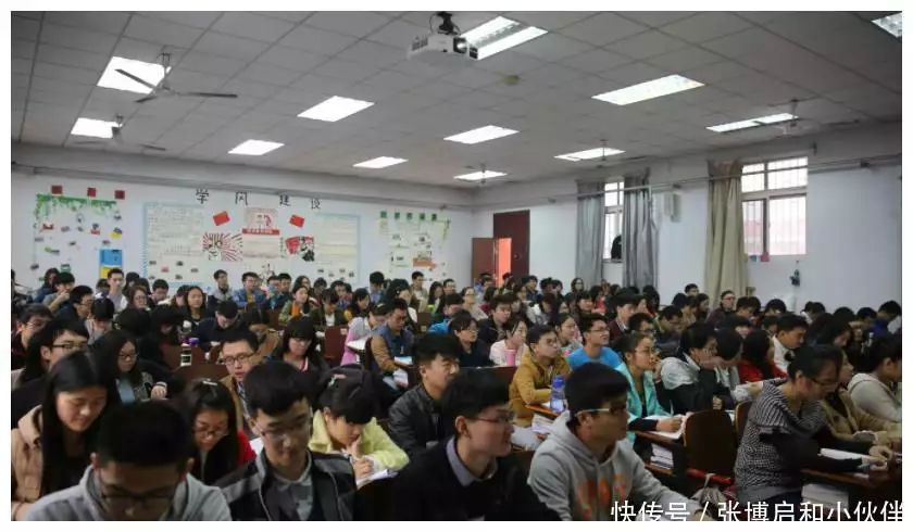 悲哀! 郑大物理学院院长三本毕业被质疑, 第一学历歧视缘何如此严重开国大将被判死刑,毛主席据理力争改判5年,托人传信:你没有错 悲哀! 郑大物理学院院长三本毕业被质疑, 第一学历歧视缘何如此严重开国大将被判死刑,毛主席据理力争改判5年,托人传信:你没有错