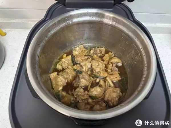 电饭煲和电饭锅哪个更实用?（电饭煲和电饭锅哪个更好）
