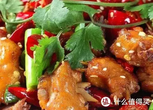 炒葱椒鸡是哪里的菜（葱炒鸡块窍门） 第4张