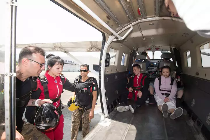 野旷天低树江清月近人出自唐代诗人孟浩然的（野旷天低 树江清月近人的意思） 第6张