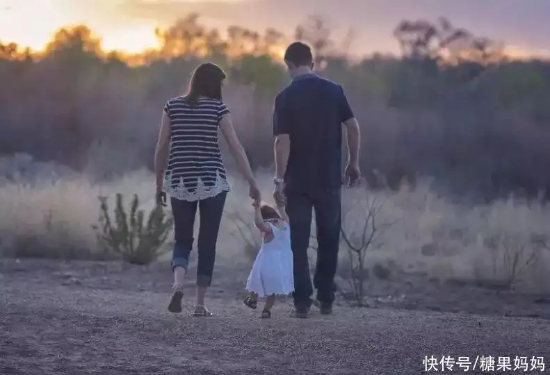 真没想到（戴假肚子假怀孕骗老公）美女假怀孕,带假肚子吃海底捞 第17张