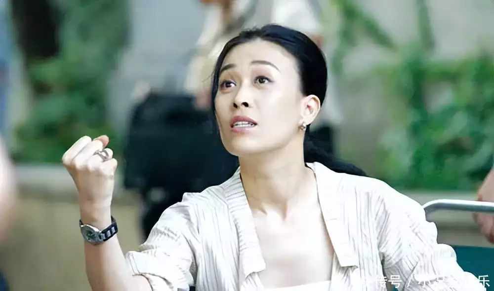 布季谢《女歌手》名单或是真!水星哥开通内地帐号,某乐团抵达长沙31岁在央视春晚一举成名,观众都以为他退隐了,其实已经去世10年了(图23) 布季谢《女歌手》名单或是真!水星哥开通内地帐号,某乐团抵达长沙31岁在央视春晚一举成名,观众都以为他退隐了,其实已经去世10年了(图23)