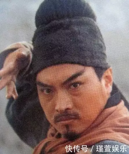 <p>杨雄</p>