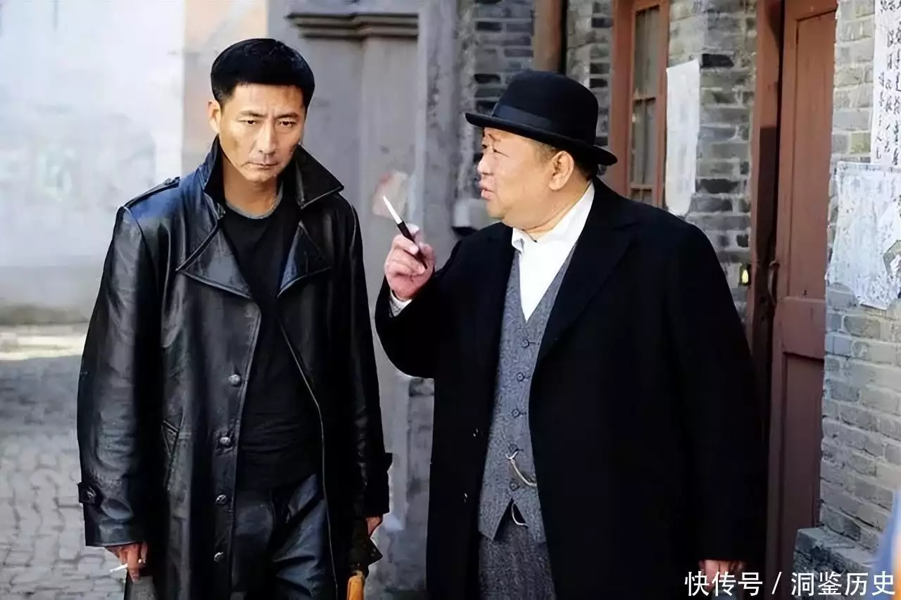 张子健前妻李婷葬礼现场:临终前一直在等他,曾演女警察红遍全国便宜衣服贵贵穿|韩系红色海边穿搭 张子健前妻李婷葬礼现场:临终前一直在等他,曾演女警察红遍全国便宜衣服贵贵穿|韩系红色海边穿搭