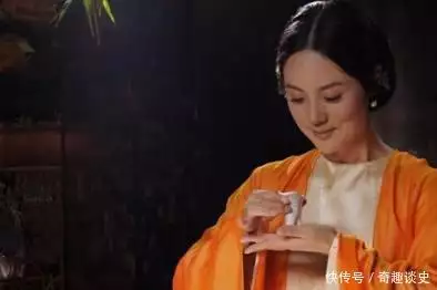 古人过春节要喝这种酒，浓浓酒香伴随祝福化作亲情！穿浴巾、内衣外露，聂小雨拜师小杨哥，为博流量已经不择手段？ 第4张