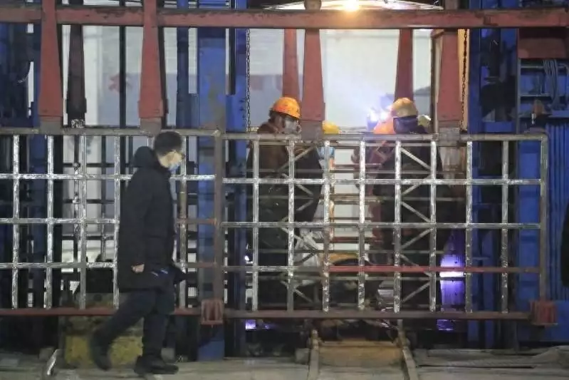 河南平顶山煤矿事故1名被困人员升井 仍有5人失联人和猩猩能不能生出孩子？前苏联的‘人兽杂交’实验揭秘！