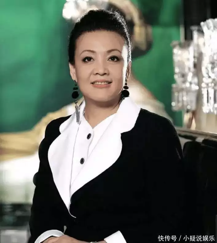 大S将成立潮牌,卖具俊晔亲手做的包,台媒称会被看笑话DNF鬼泣CP武器改版一览