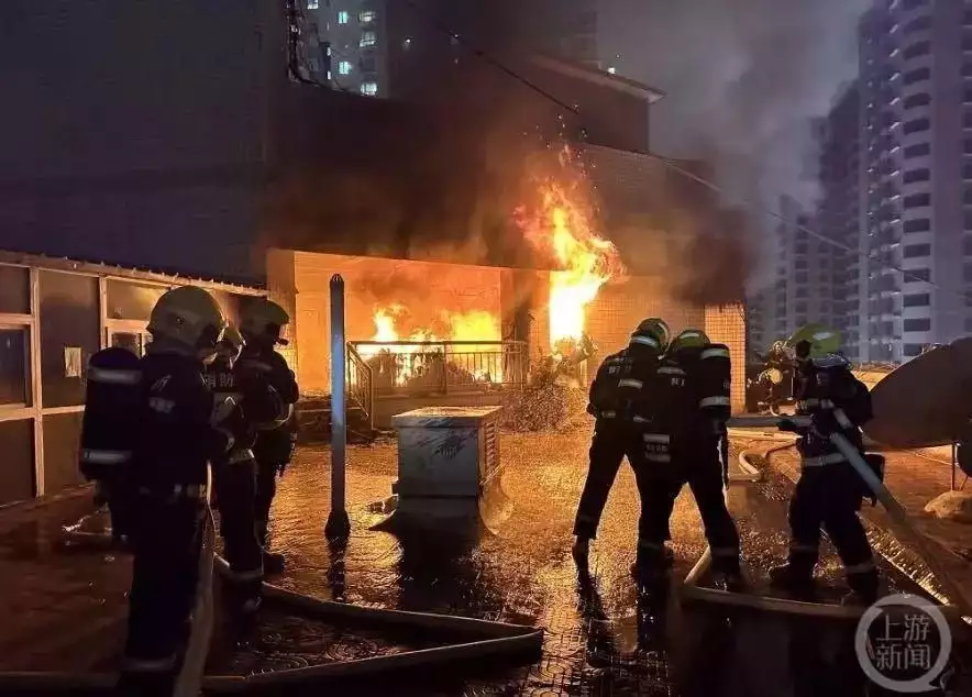 消防员演练时旁边医院起火，涉事医院5天前曾被消防责令整改张无忌的四位“女友”：小昭老了，珠儿胖了，最遭人烦的却像少女插图