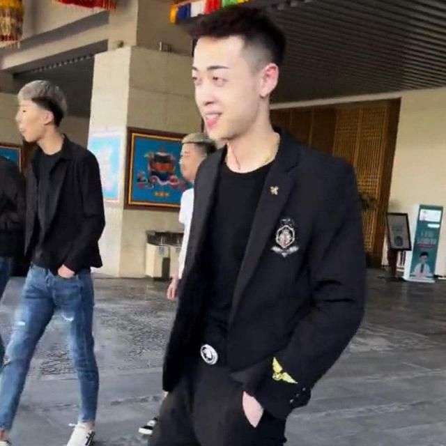 回顾:精神小伙宇将军锒铛入狱,究竟经历了什么,让他落得如此下场_【快资讯】