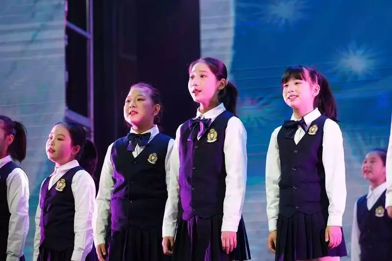The closing ceremony of the 14th Elementary and Middle School Culture and Art Festival in Hefei City and the Drama Specialty Exhibition held a broadcast article