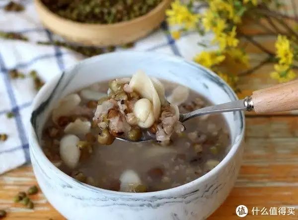 怎么煮绿豆粥（绿豆粥怎么熬成绿色） 第2张