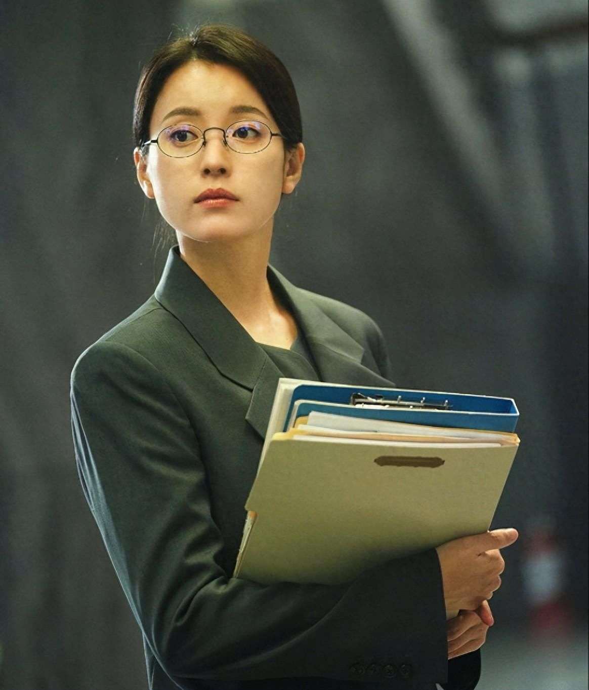 韩孝周凭借《超异能族》,荣获大钟奖第一届视后,她又拿奖了