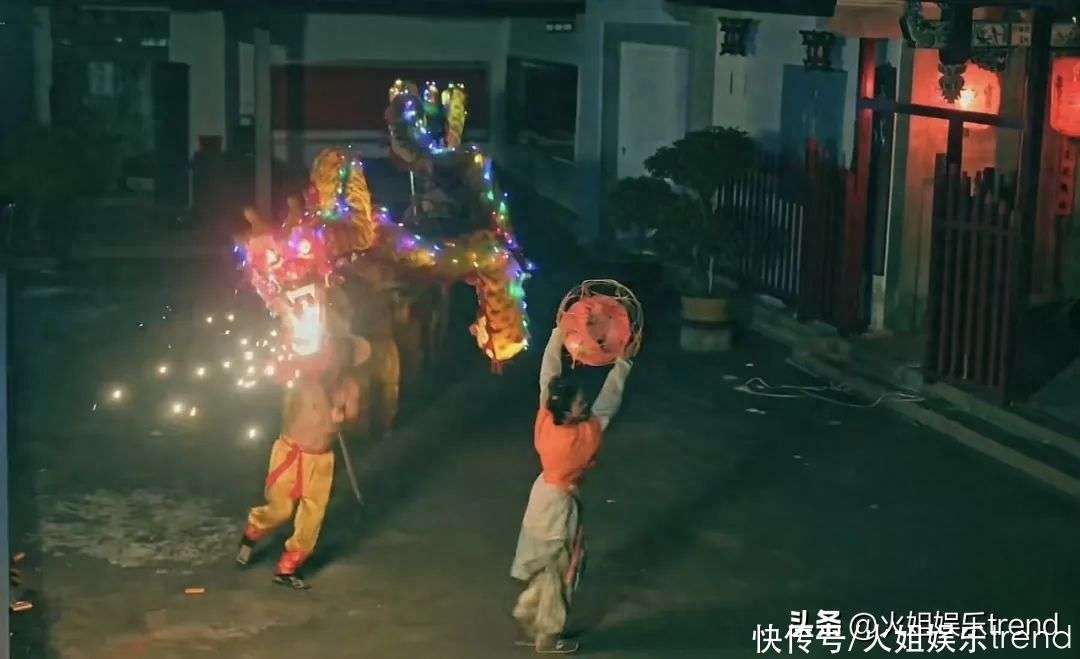 比肩李子柒的非遗博主?九月复原古代滚灯制作过程,成品很惊艳!_【快资讯】