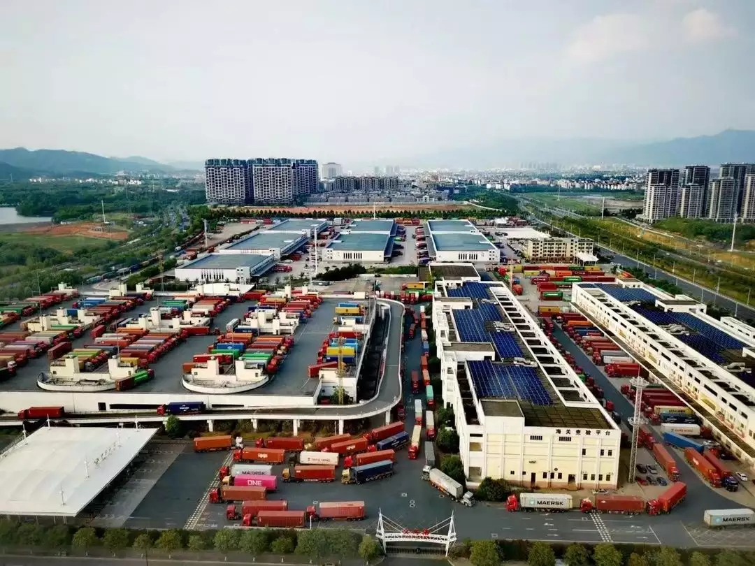 义甬试水跨境电商出口申报一体化叶罗丽:主角5岁和18岁的对比,高泰明留起长发,王默女大十八变(叶罗丽的衣服长什么样子)