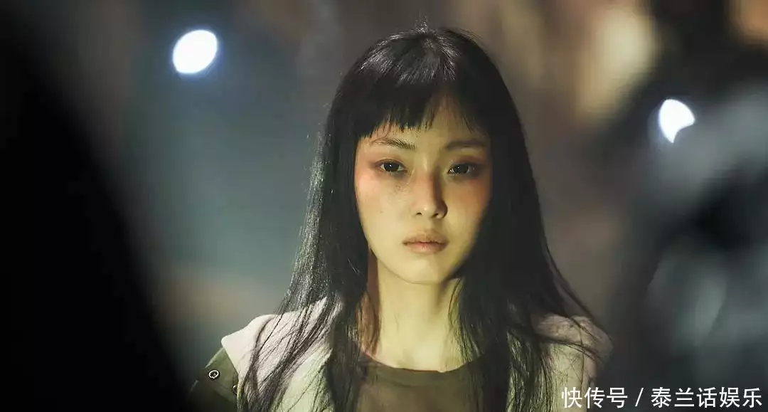 又一韩剧开播成黑马,全程高能看点十足,狂追6集停不下溥仪晚年去理发,一本正经问了理发师一个问题,惹得众人哄堂大笑 又一韩剧开播成黑马,全程高能看点十足,狂追6集停不下溥仪晚年去理发,一本正经问了理发师一个问题,惹得众人哄堂大笑