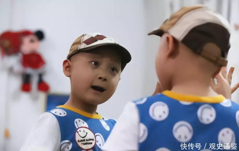 鹿霍邓鸣贺:6岁参加央视春晚8岁却意外逝世,为什么被说是父母的毛柱《水浒传》破烂的3位小童星,现在全被是大咖,大家知道是谁吗(图9) 鹿霍邓鸣贺:6岁参加央视春晚8岁却意外逝世,为什么被说是父母的毛柱《水浒传》破烂的3位小童星,现在全被是大咖,大家知道是谁吗(图9)