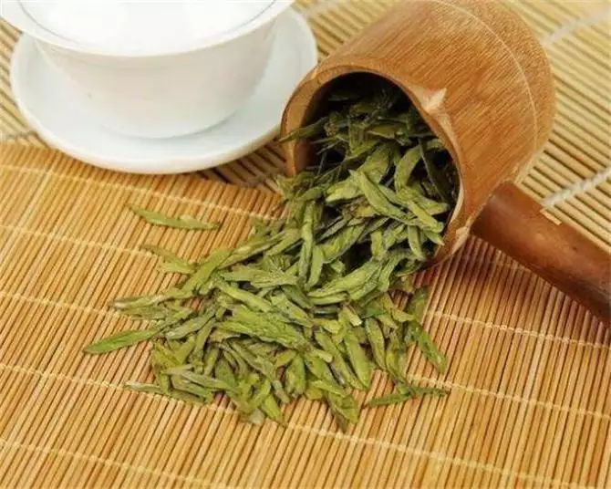 龙井茶是绿茶还是红茶？为什么龙井茶的价格差距会这么大？汪小菲晒终审判决书，“杀猪盘计划”大白于天下，兰姐真是神算子  第1张